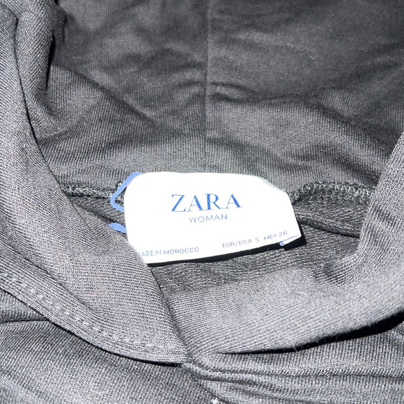Zara Women- Cropped hooded sweatshirt - Picture 2 of 3